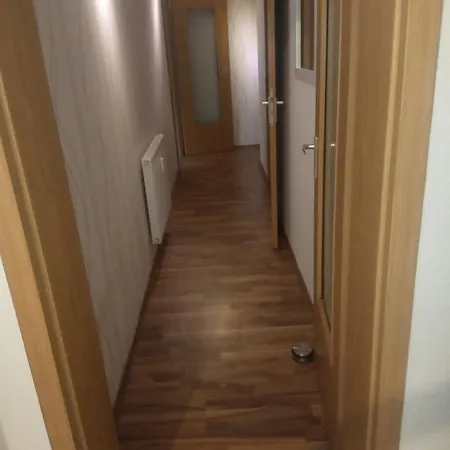 Rickyy Apartment