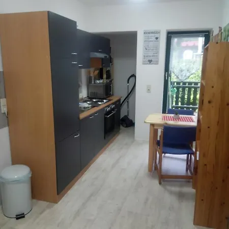 Rickyy Apartment *